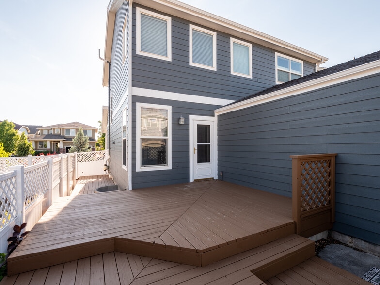 Building Photo - 5162 Cinquefoil Ln