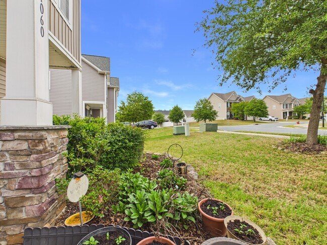 Building Photo - 11060 Hat Creek Ln