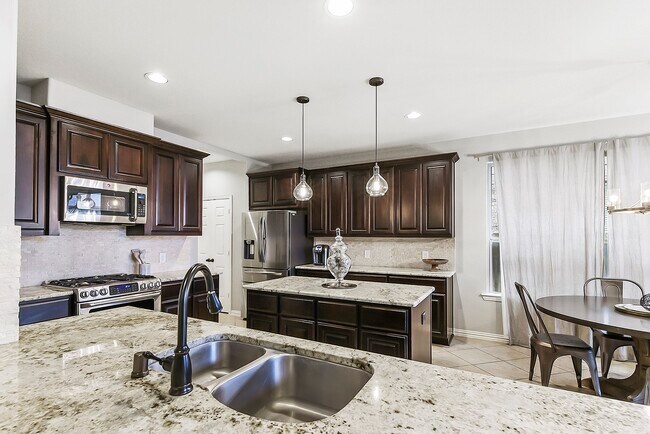 Building Photo - 29019 Blue Finch Ct