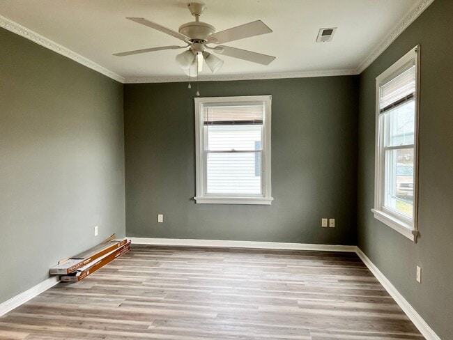 Building Photo - 3209 Chesham St