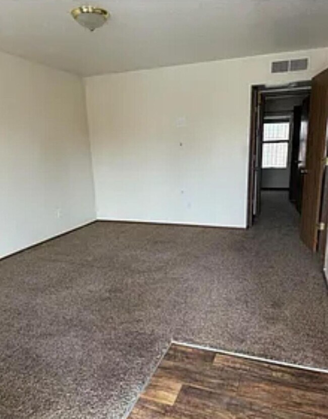 Building Photo - 2190 Bex St