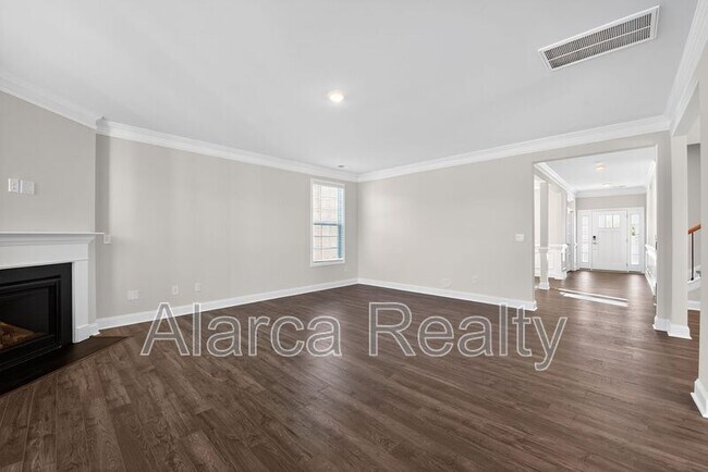 Building Photo - 7172 Sylvan Retreat Dr