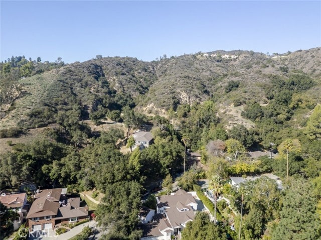 Building Photo - 2255 E Chevy Chase Dr