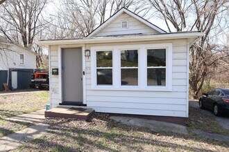Building Photo - 3 Pohlman Ln