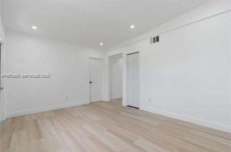 Building Photo - 5701 SW 41st St