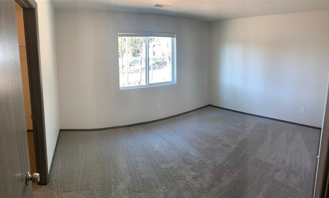 Building Photo - 2232 E Winger Rd