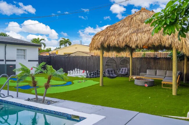 Building Photo - 18715 NW 10th Ct