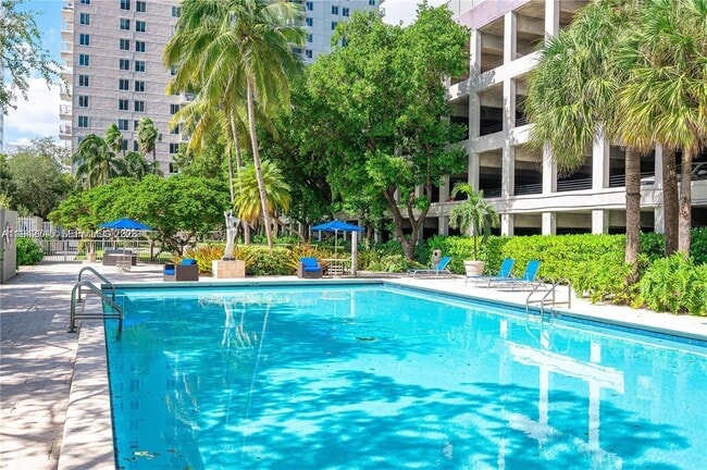 Building Photo - 850 N Miami Ave