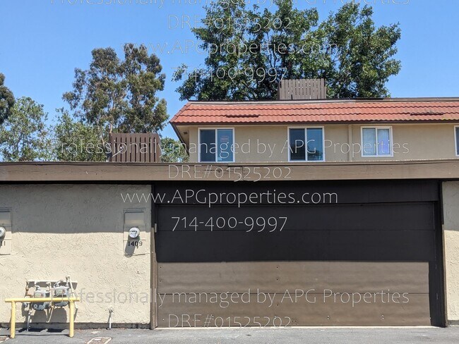 Building Photo - 1409 N Roundtree Ln