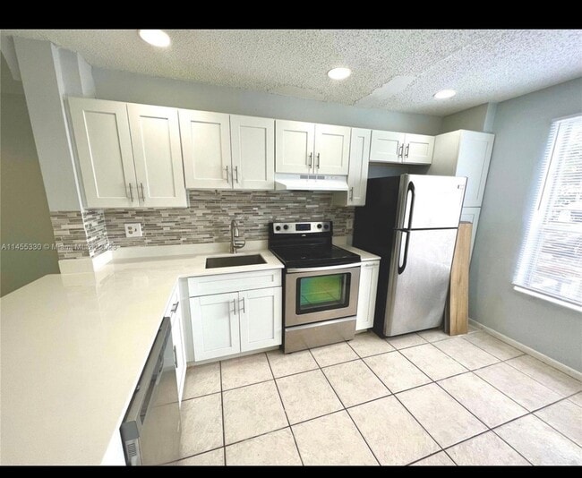 Building Photo - 8057 SW 21st Ct