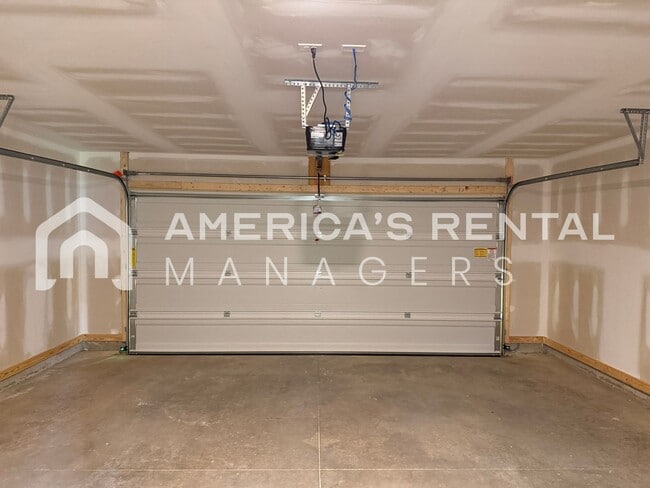 Building Photo - 11562 McCord Ln