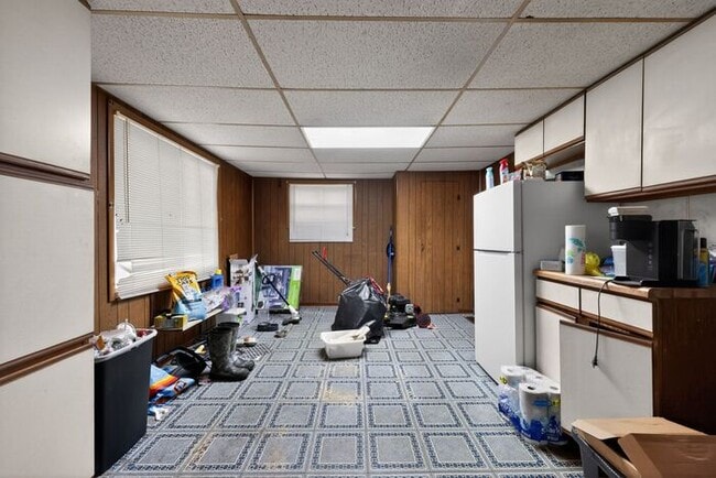 Building Photo - 1220 Erie St