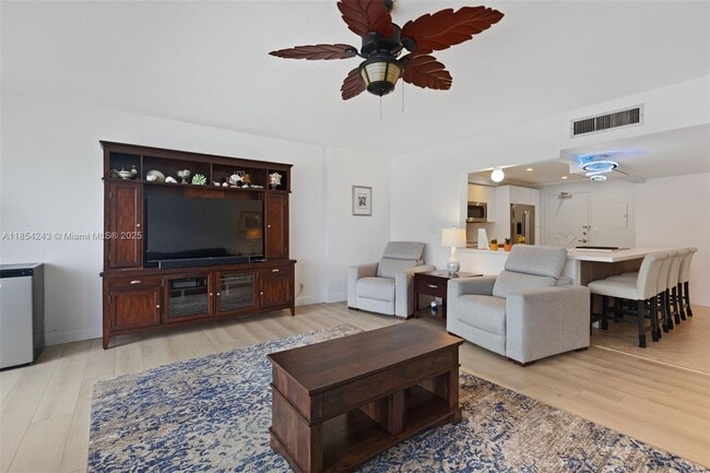 Building Photo - 3750 Galt Ocean Dr