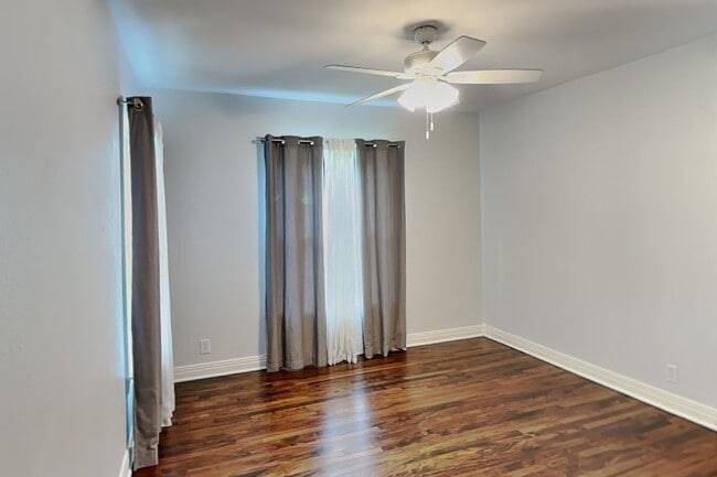 Building Photo - Designer Updates, Timeless Charm & an Unbeatable Fort Worth Location!