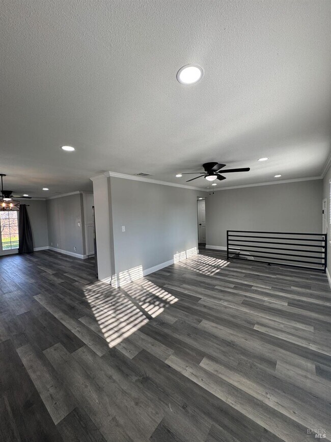 Building Photo - 124 Purdue Dr