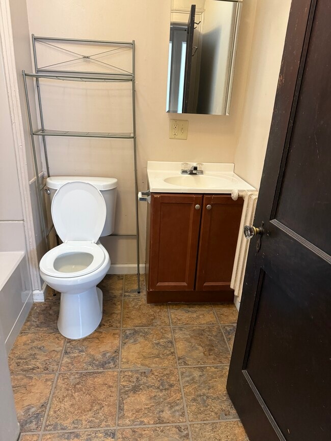 Building Photo - 1829 Main Street-3