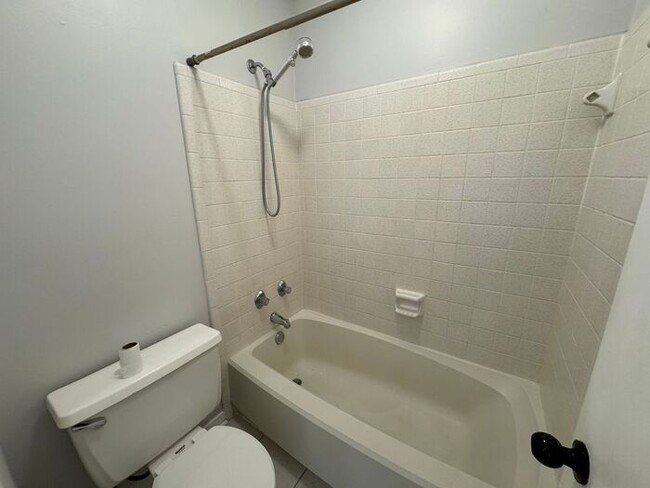 Building Photo - Gulf Breeze - Villa East - 3 bedroom, 2 ba...