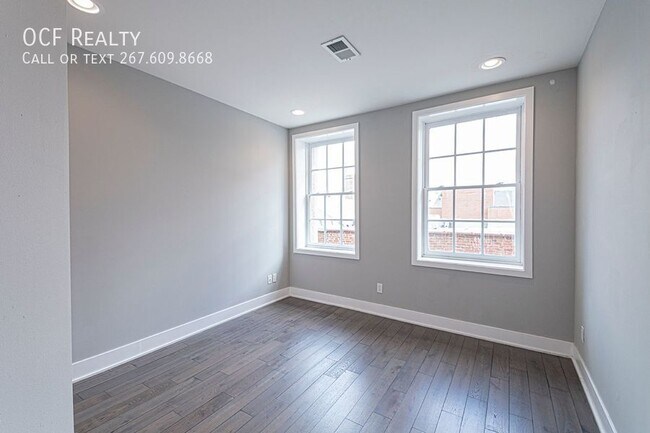 Building Photo - 135-37 N 3rd St