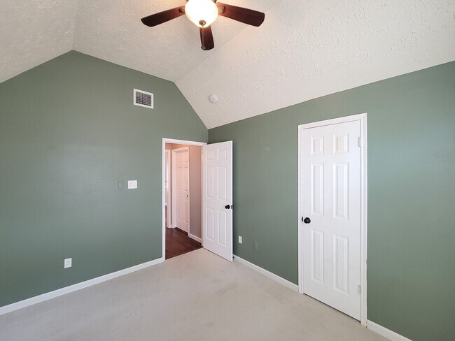 Building Photo - 14407 Sun Harbor Dr