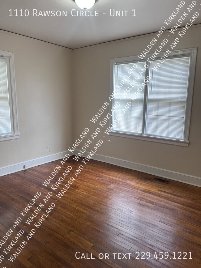 Building Photo - 1110 Rawson Cir