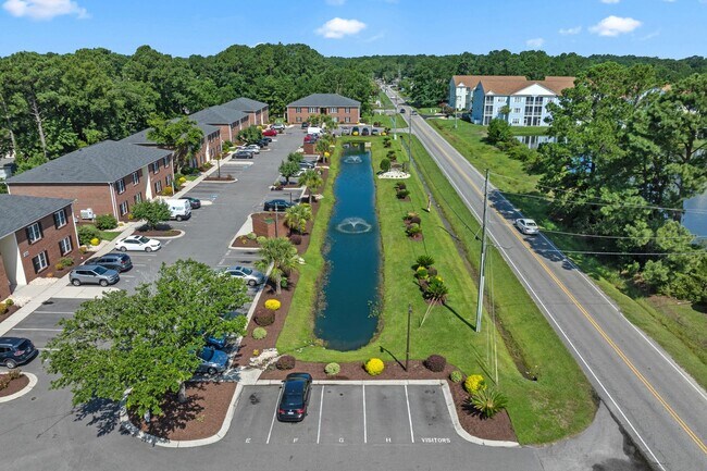 Building Photo - 2 bed 2 bath with a washer & dryer and all...