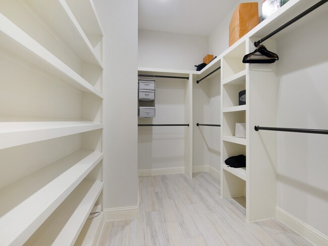 Building Photo - 12118 S Tara Plantation Dr