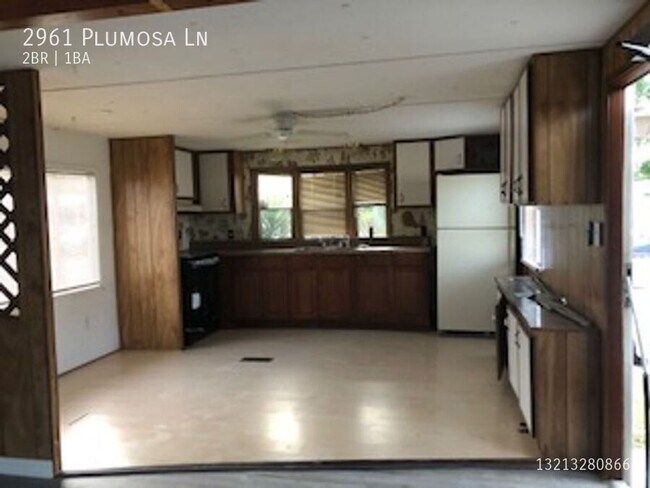 Building Photo - 2961 Plumosa Ln