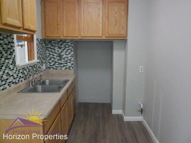 Building Photo - 2 br, 1 bath House - 3269 Belden St