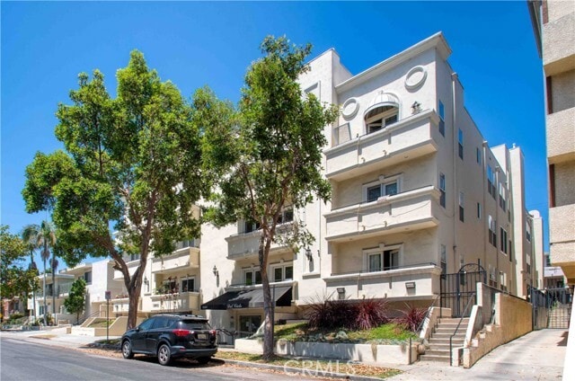 Building Photo - 12011 Goshen Ave