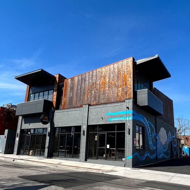 Building Photo - 109 N Gregson St