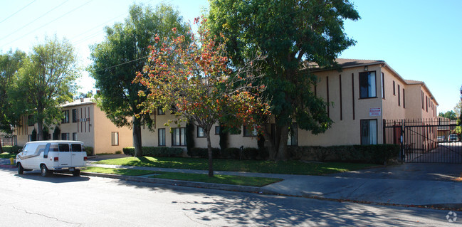 Building Photo - Sylmar Gardens