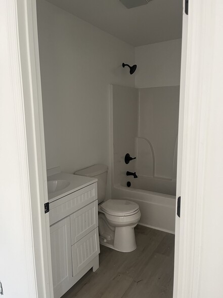 Building Photo - 3601 Alton Park Blvd