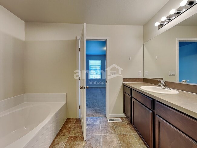 Building Photo - 1855 Blacktail Ln