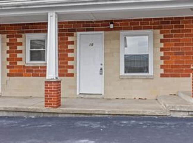 Building Photo - 205 E Main St