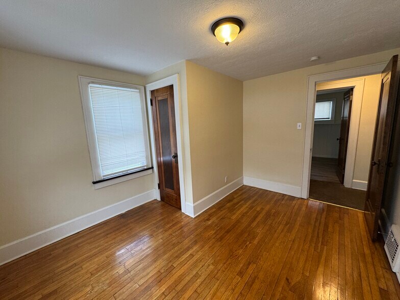 Building Photo - 1442 Plain Ave NE