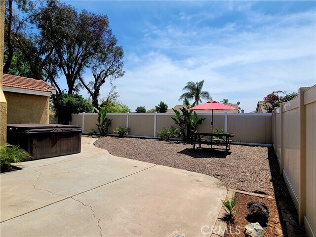 Building Photo - 28973 Willow Creek Ln