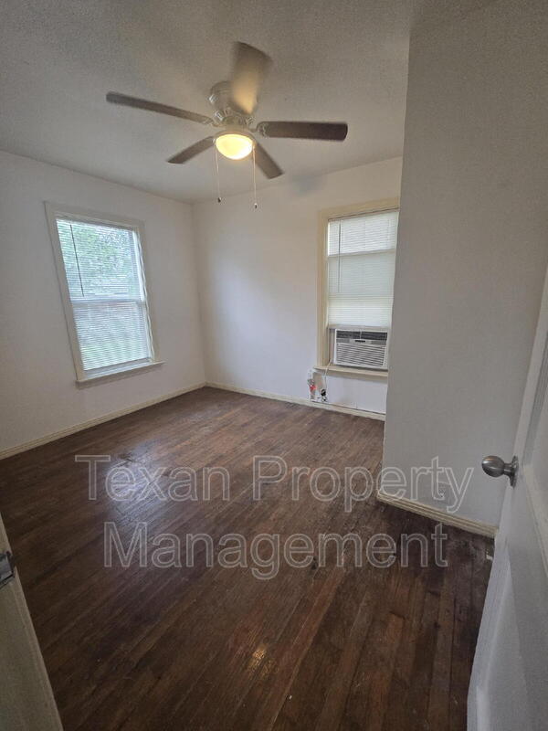Building Photo - 9407 Braddock St
