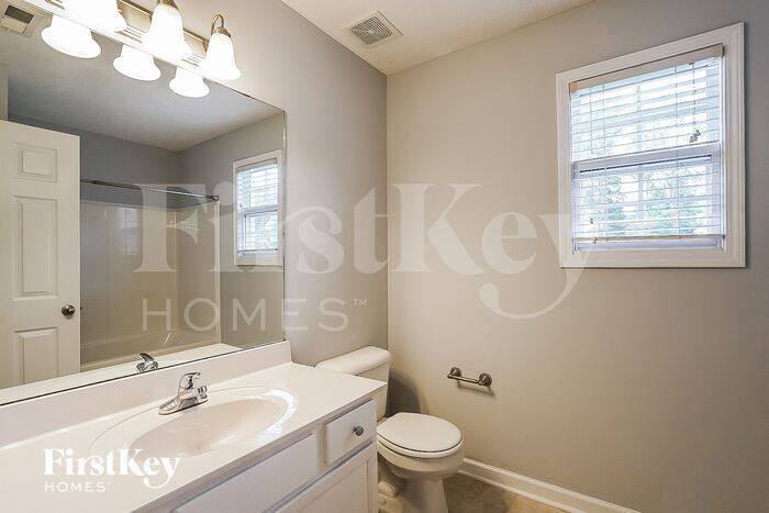 Building Photo - 3371 Heatherwood Trce