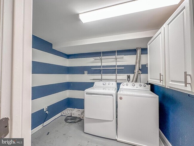 Building Photo - 226 Guthrie Ave