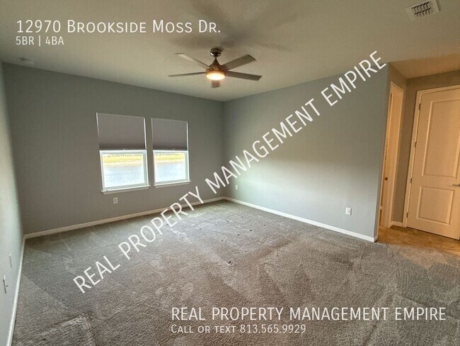 Building Photo - 12970 Brookside Moss Dr