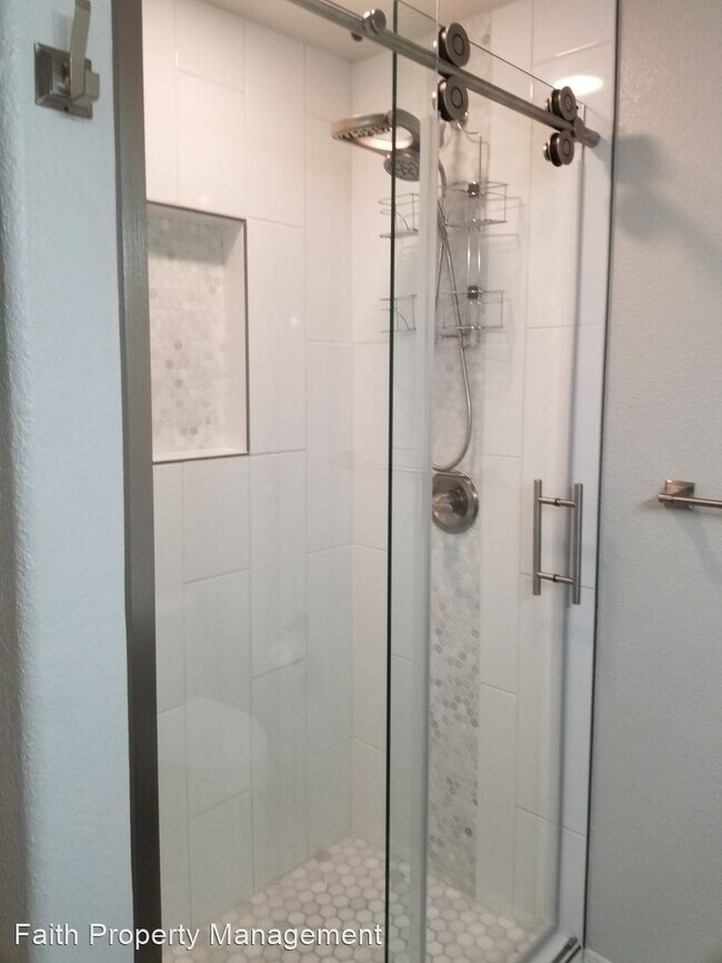 Building Photo - 4 br, 3.5 bath House - 2745 Branding Iron Way