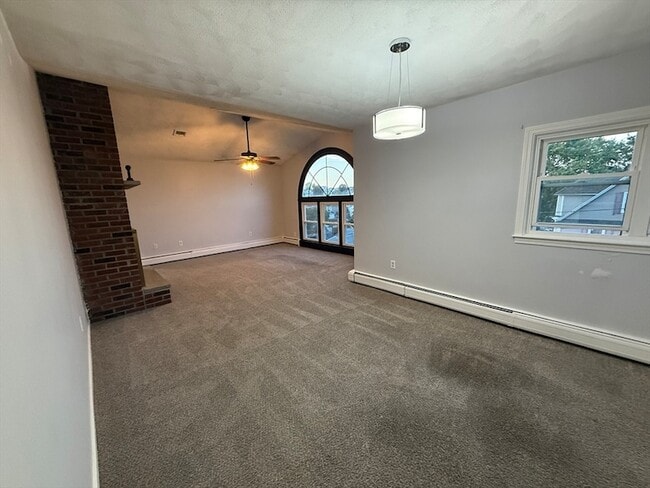 Building Photo - 288 Vane St