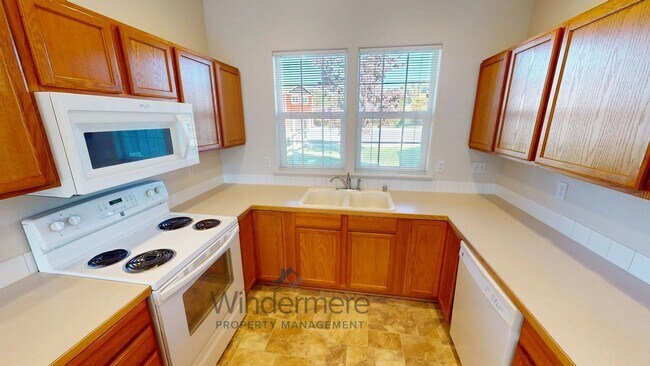 Building Photo - 1158 SE Surita Ct