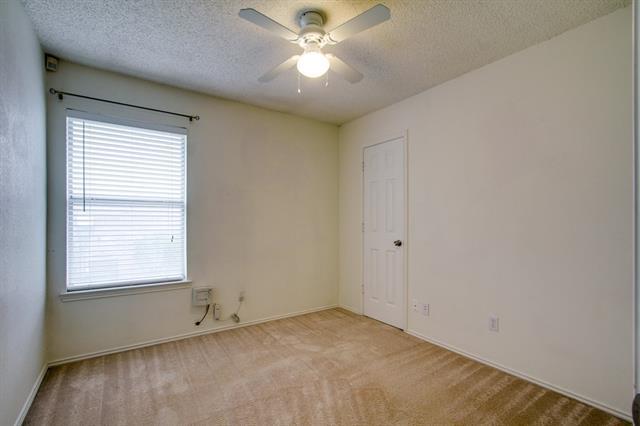 Building Photo - 2104 Regency Dr