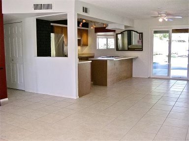 Building Photo - 18028 N Villa Rita Dr