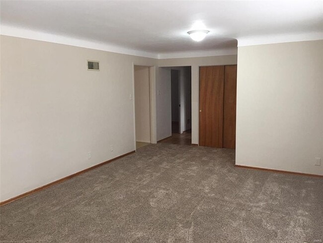 Building Photo - 4739 Butler Hill Rd