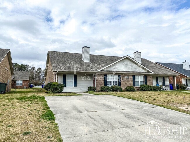 Building Photo - 3311 Moseley Dr