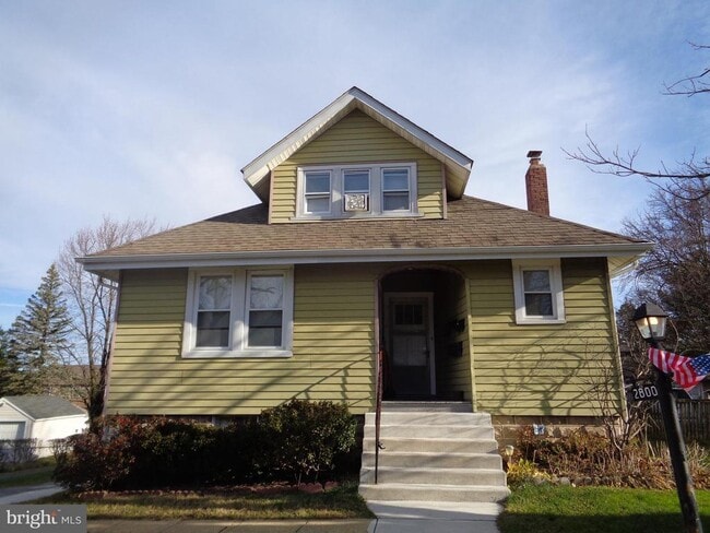 Building Photo - 2800 Linwood Ave