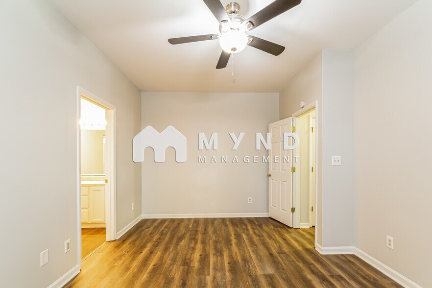 Building Photo - 3103 Cedarwood Dr