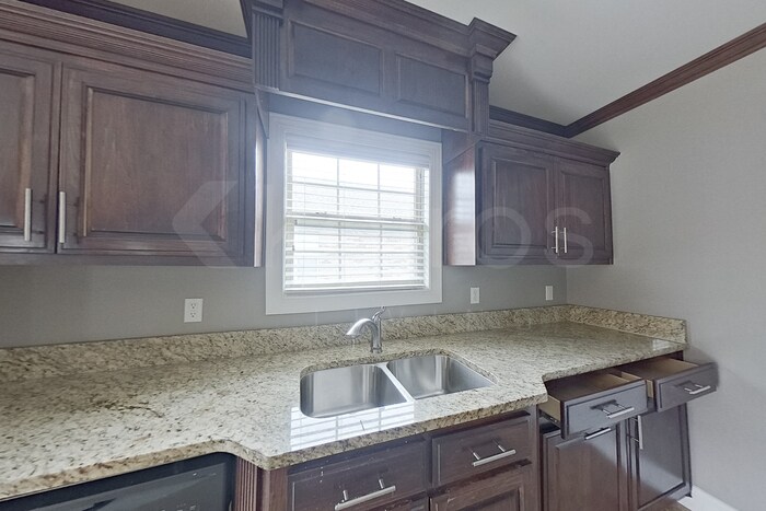 Building Photo - 97 Cottonwood Dr